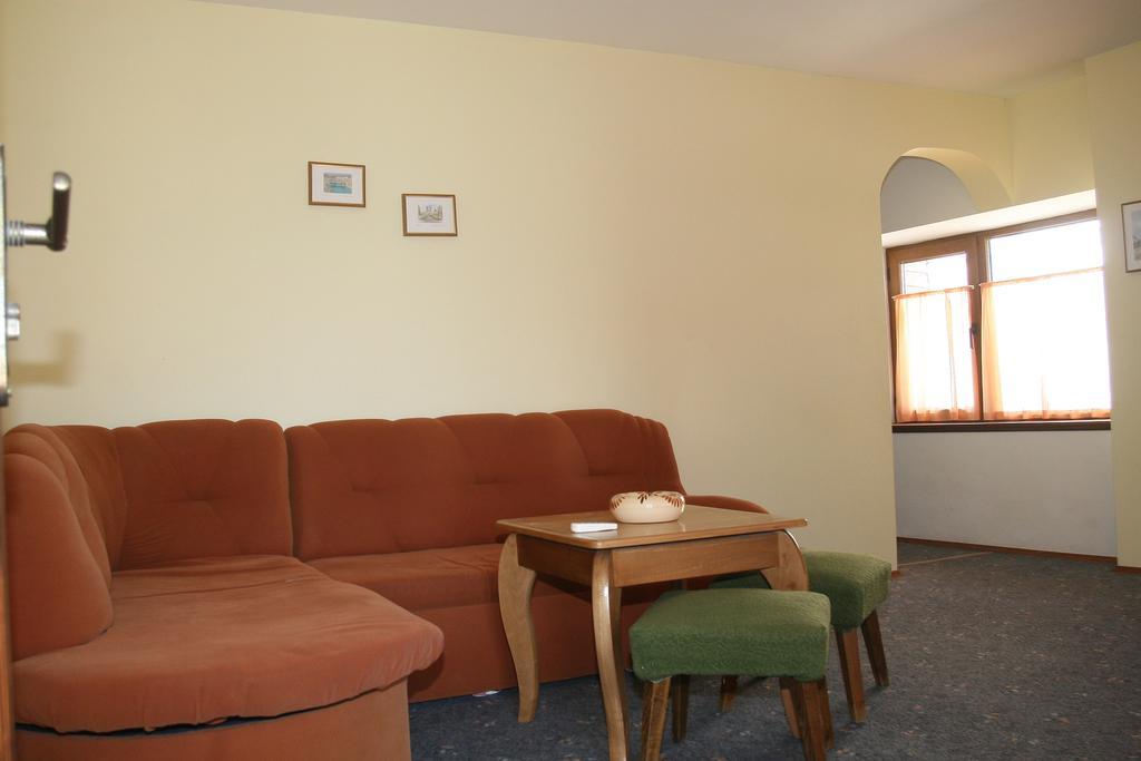 Regina'S Guesthouse Μπαλτσίκ Εξωτερικό φωτογραφία